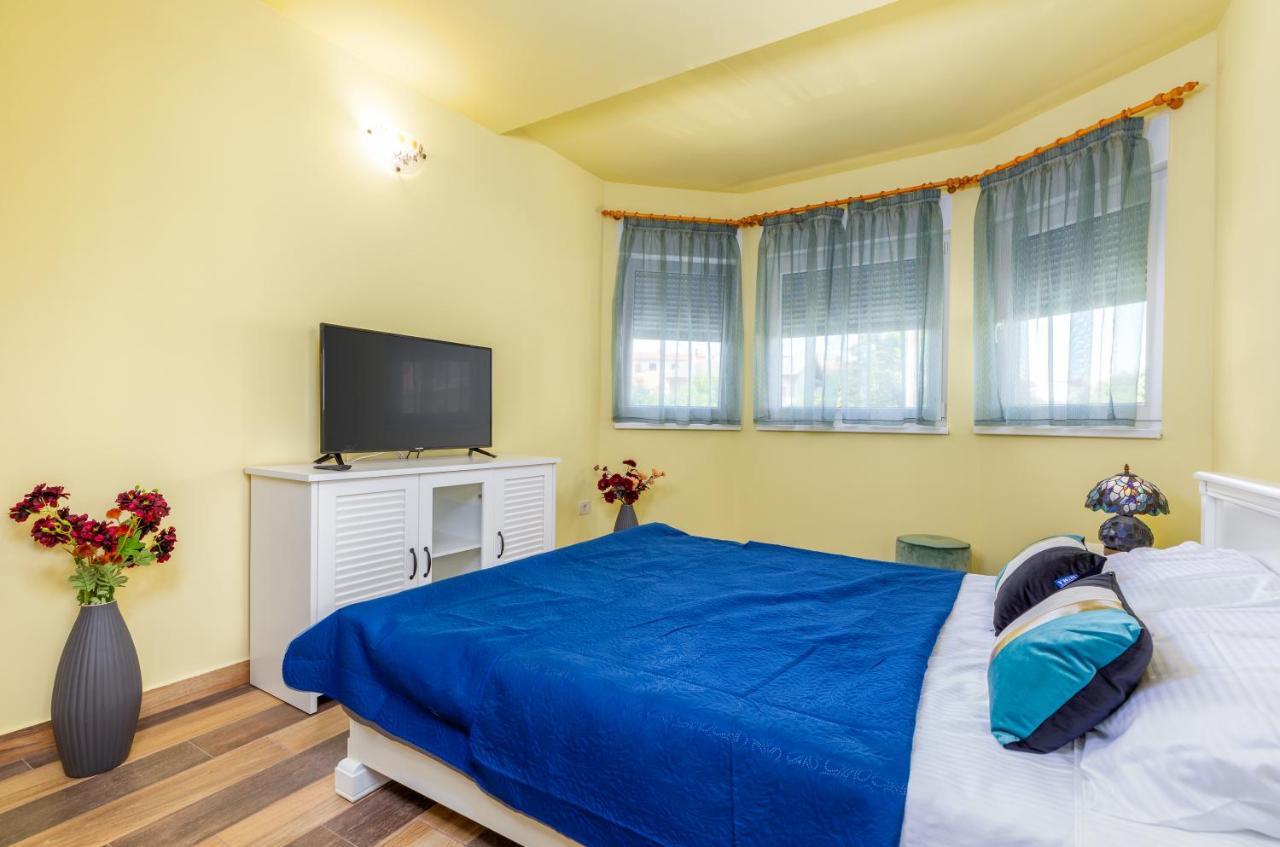 Apartmani Monte プーラ エクステリア 写真