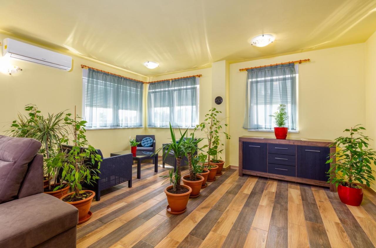 Apartmani Monte プーラ エクステリア 写真