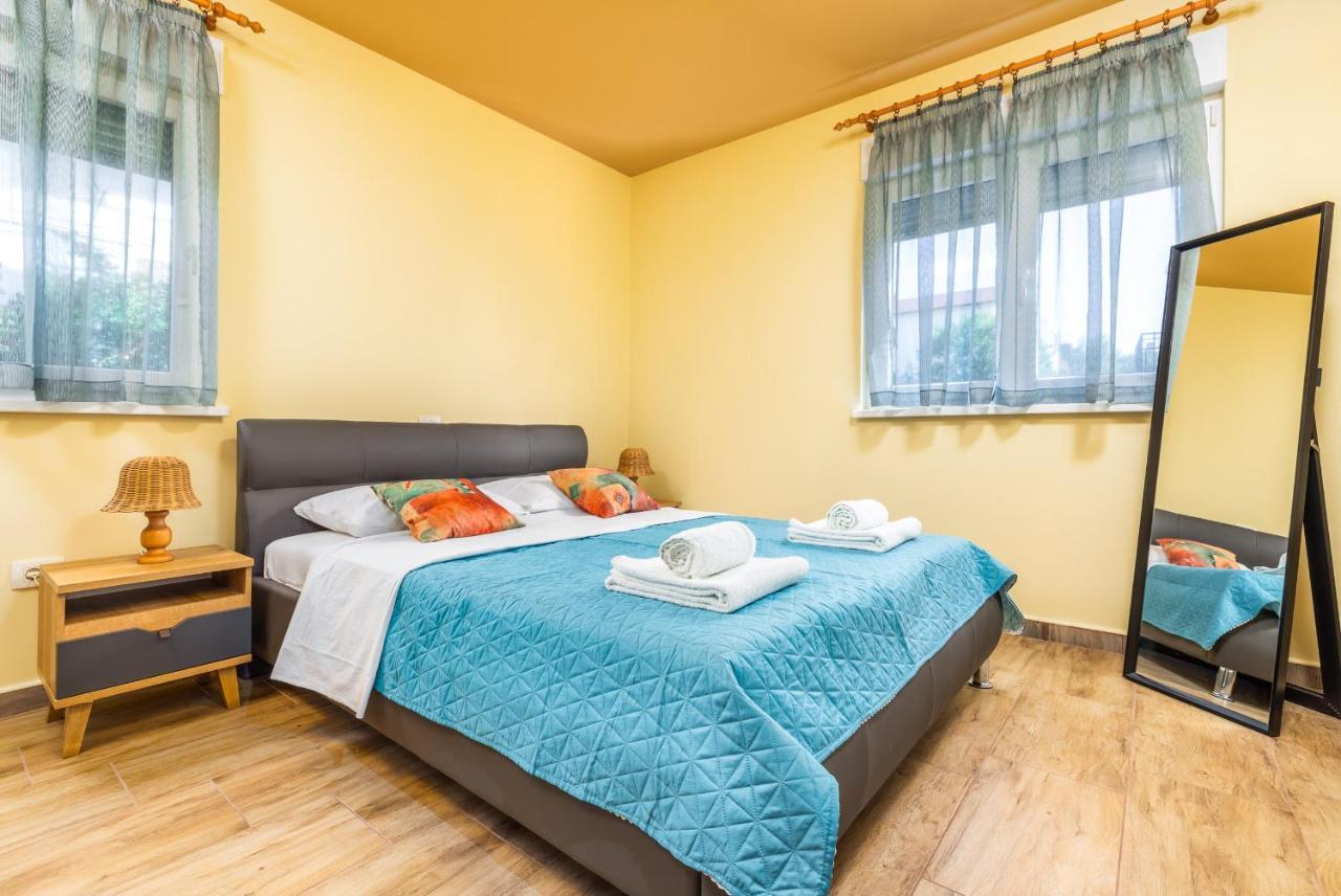 Apartmani Monte プーラ エクステリア 写真