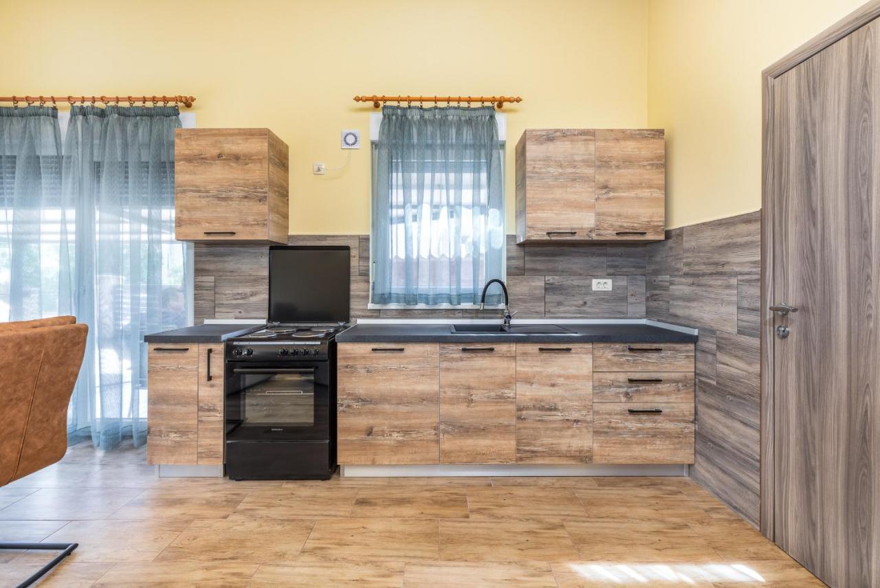 Apartmani Monte プーラ エクステリア 写真